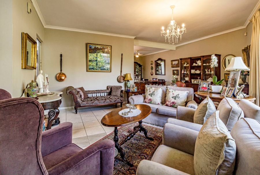 8 Bedroom Property for Sale in Helderberg Estate Western Cape